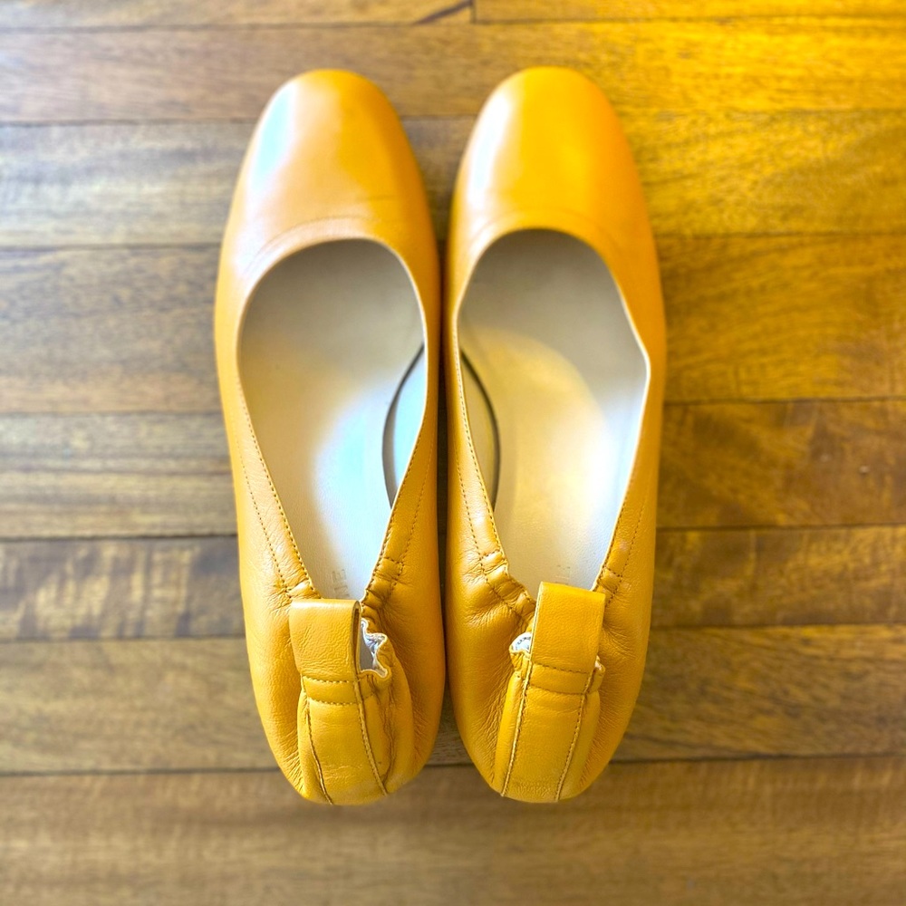 Everlane glove stack heel pumps